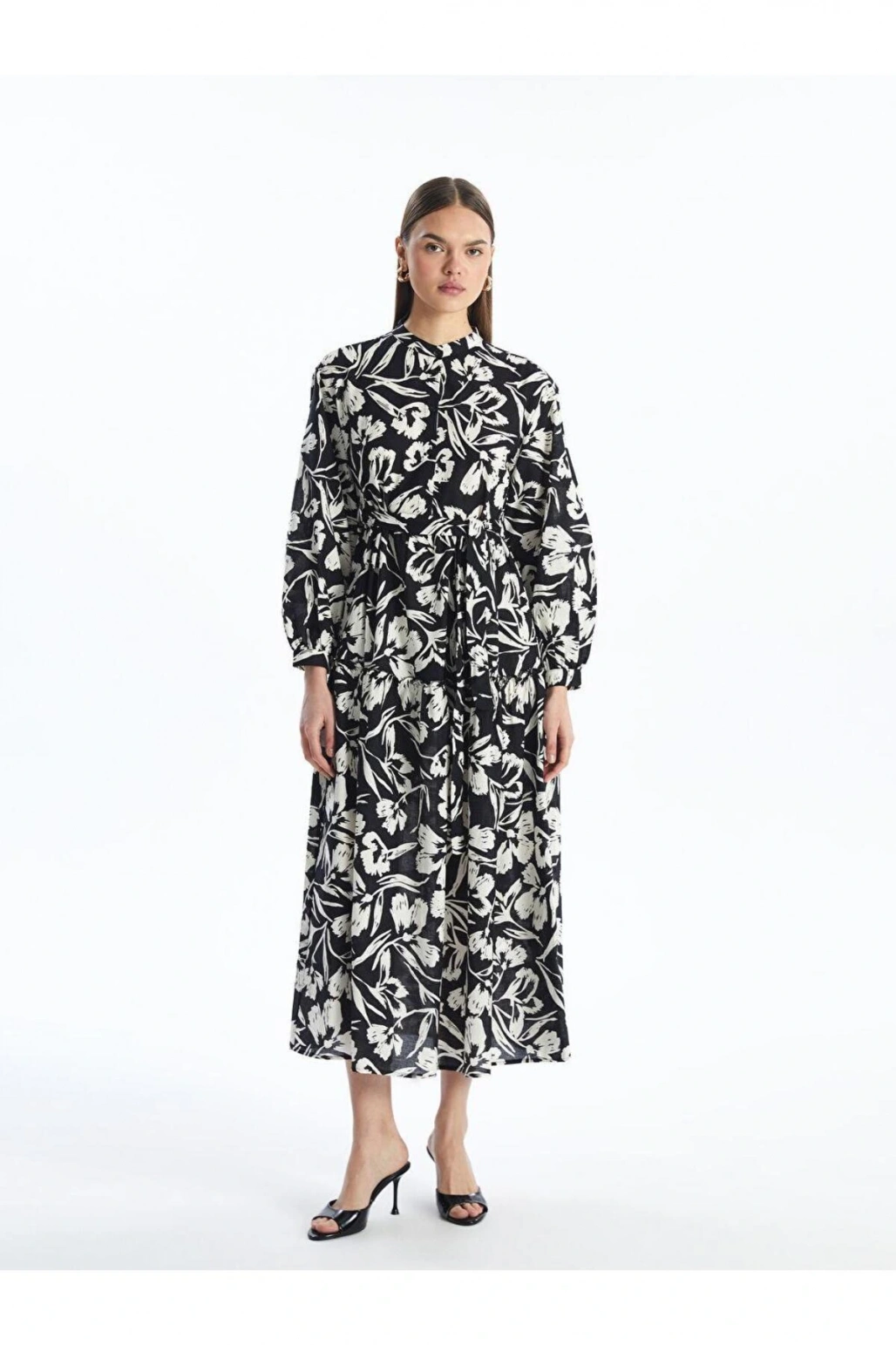 Modest Siyah Hakim Yaka Çiçekli Kadın Elbise