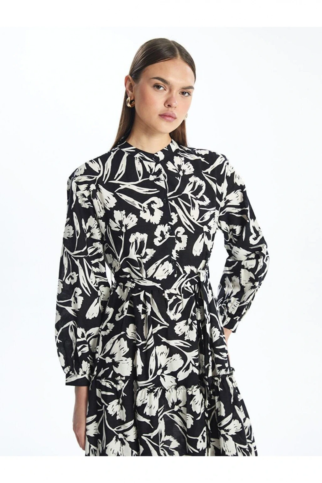 Modest Siyah Hakim Yaka Çiçekli Kadın Elbise