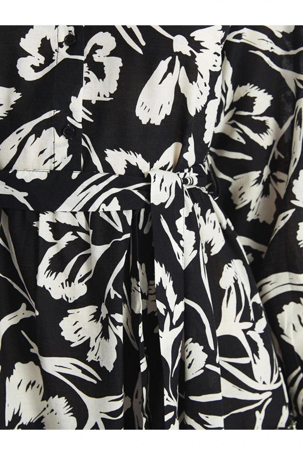 Modest Siyah Hakim Yaka Çiçekli Kadın Elbise