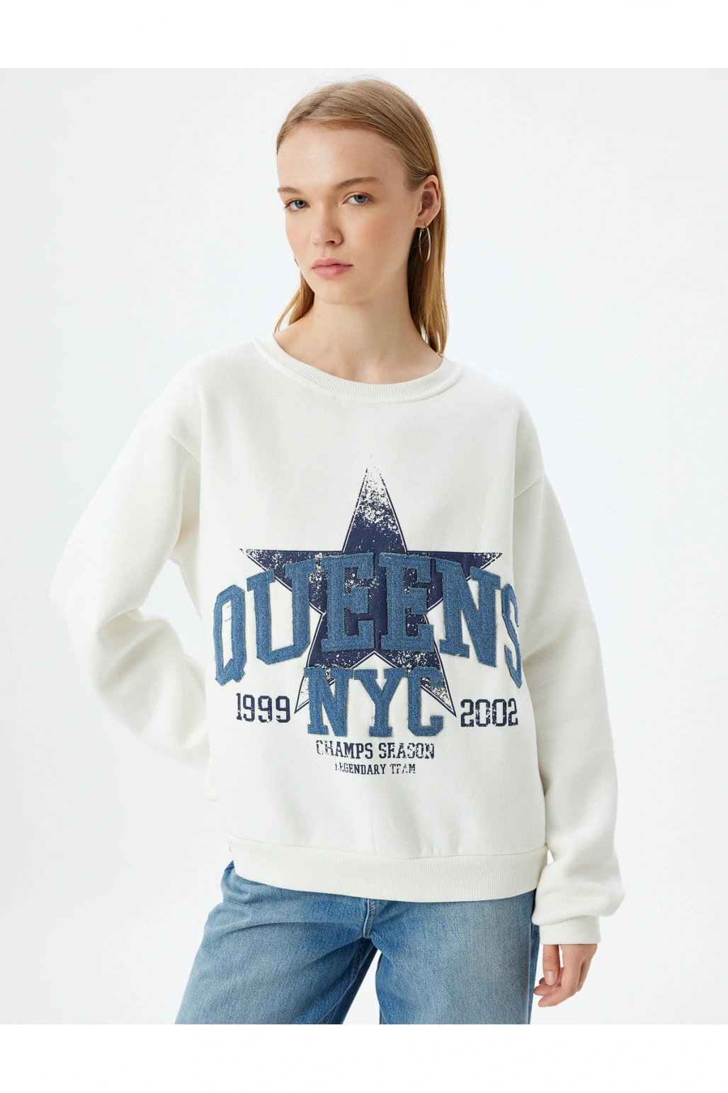 Oversize Sweatshirt Bisiklet Yaka Kolej İşlemeli Şardonlu