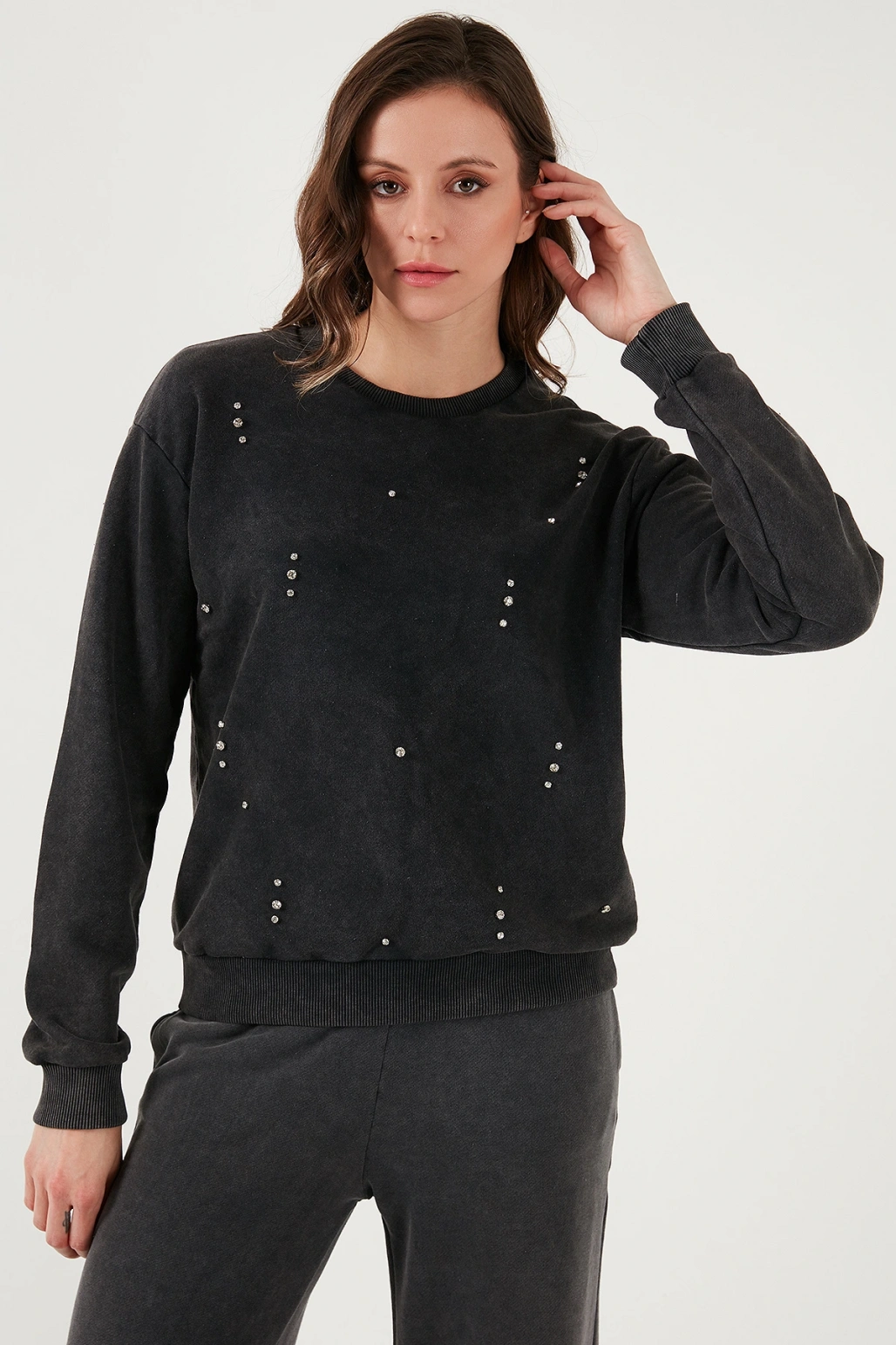 Pamuk Karışımlı Regular Fit Bisiklet Yaka Taşlı Sweat  SWEAT 24K0218K1