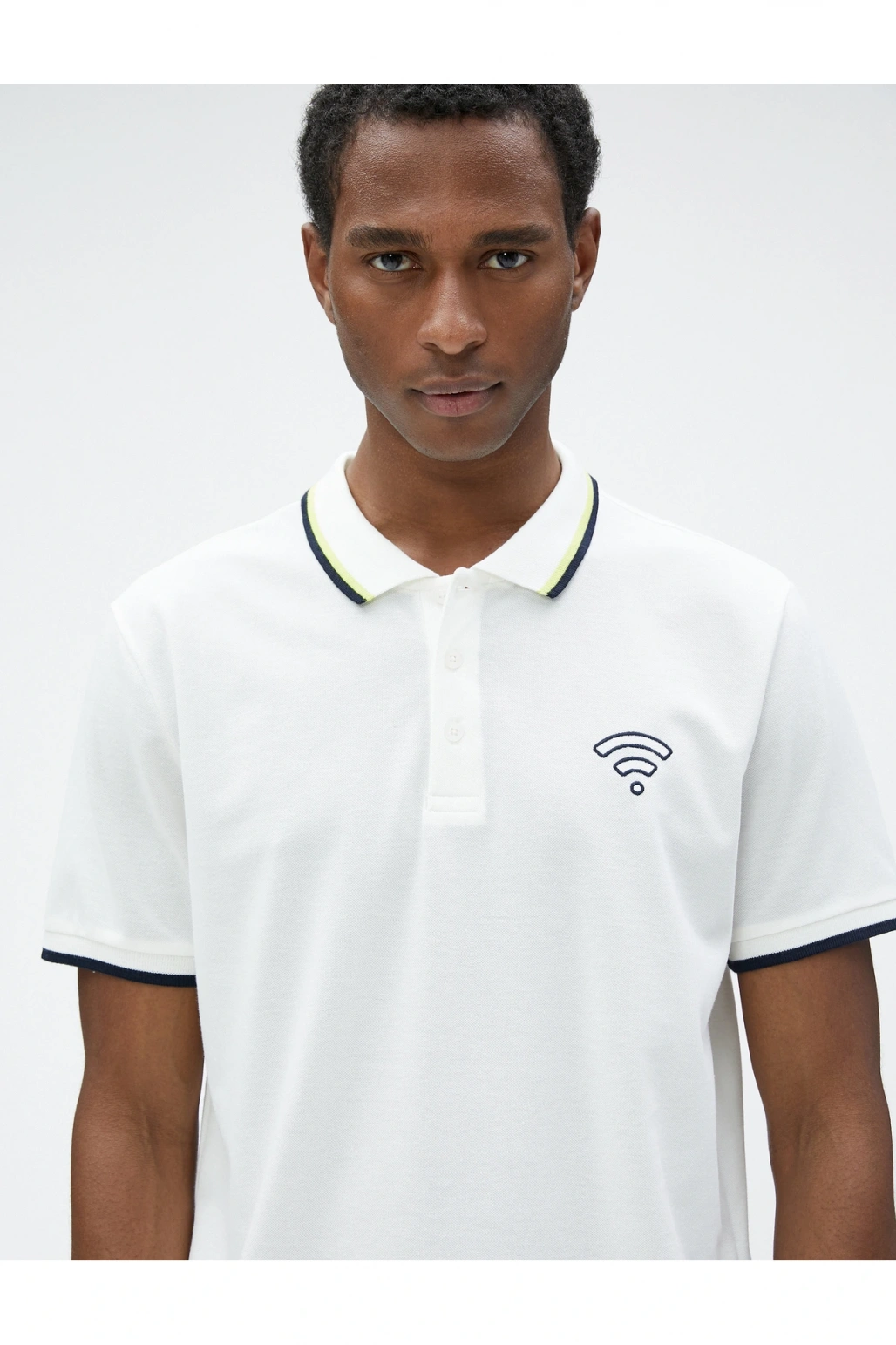 Polo Yaka Tişört Baskılı Kısa Kollu Düğmeli Biyeli