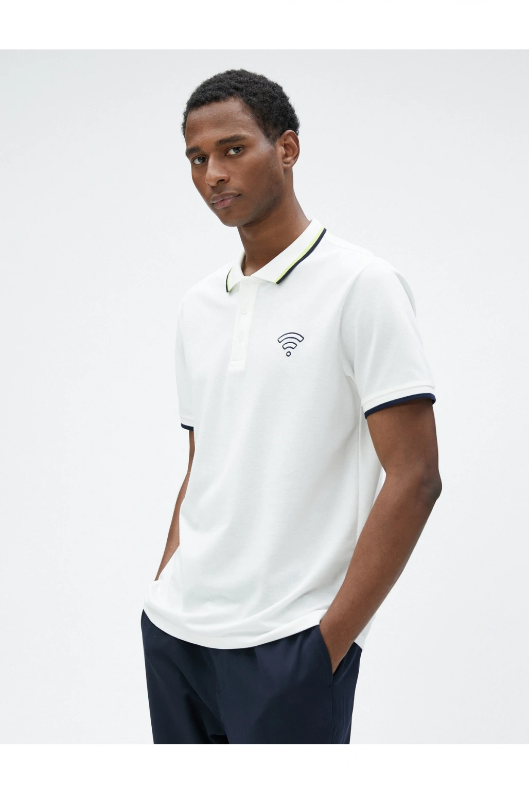 Polo Yaka Tişört Baskılı Kısa Kollu Düğmeli Biyeli