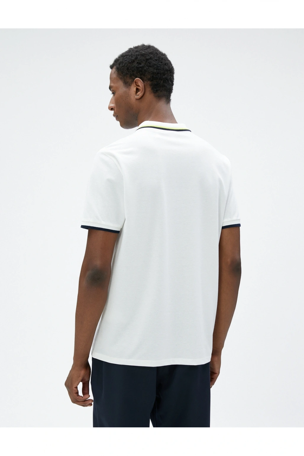 Polo Yaka Tişört Baskılı Kısa Kollu Düğmeli Biyeli