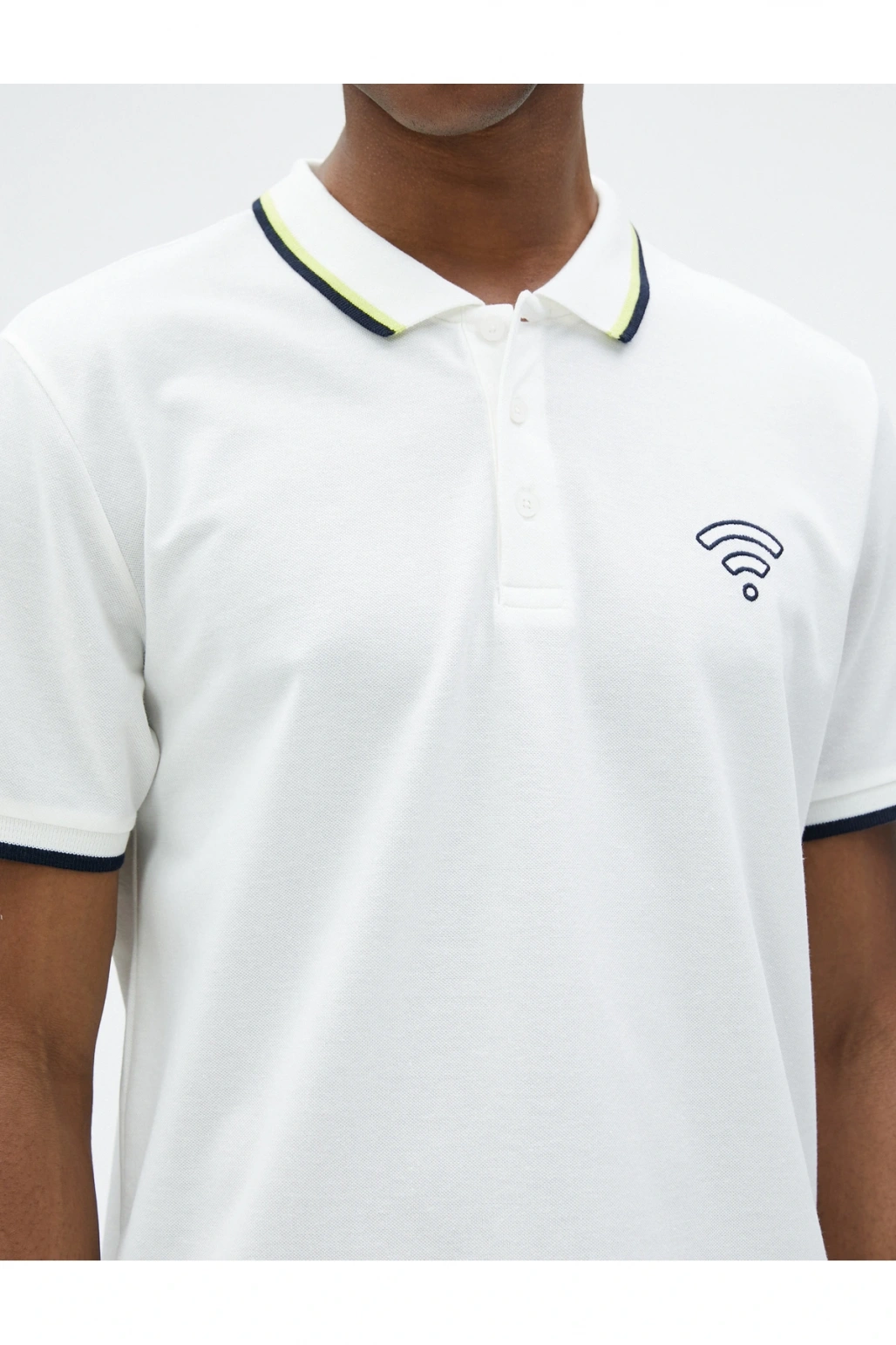 Polo Yaka Tişört Baskılı Kısa Kollu Düğmeli Biyeli