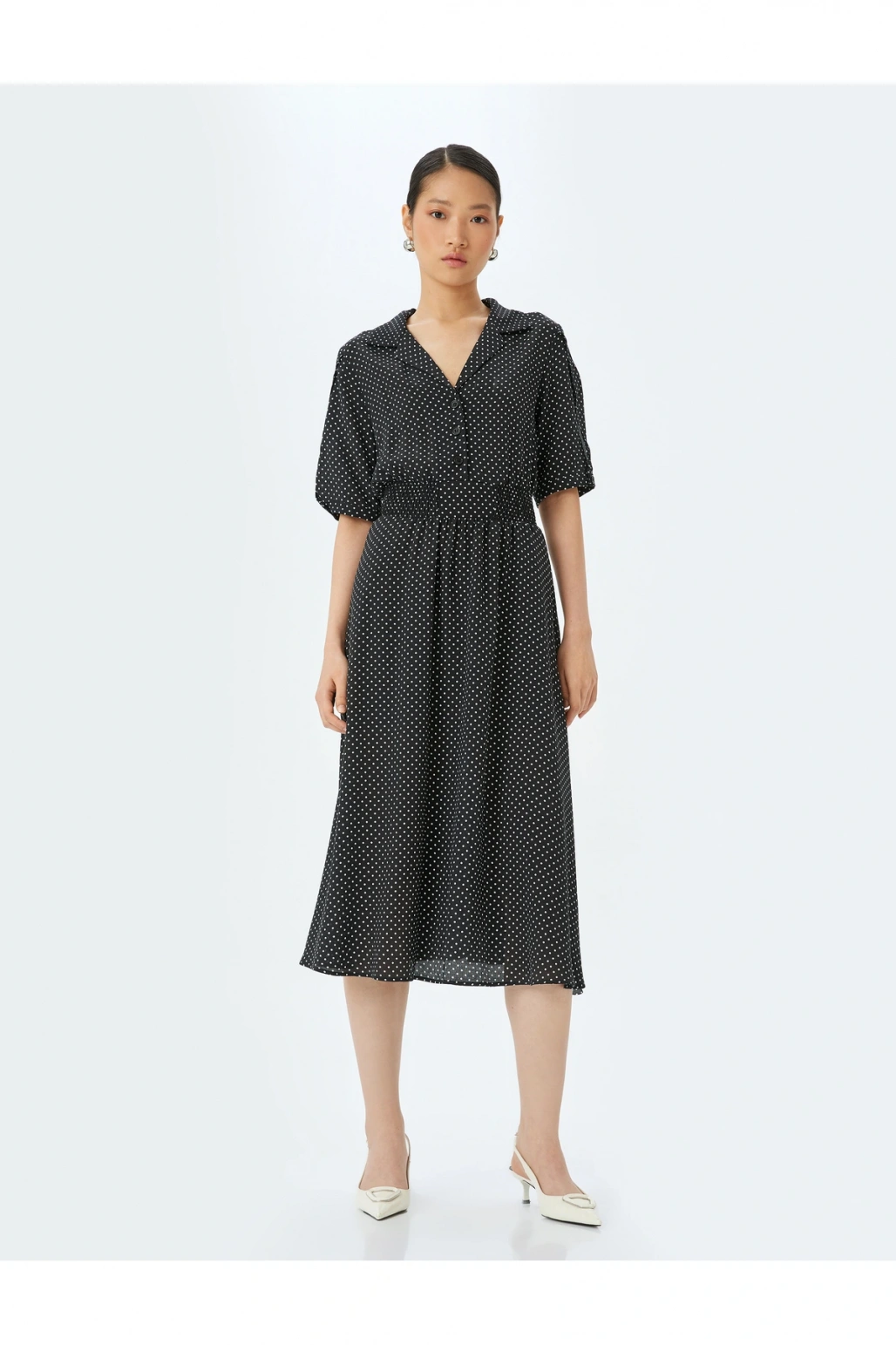 Puantiye Desenli Gömlek Yaka Kısa Kollu Midi Boy Viskon Elbise