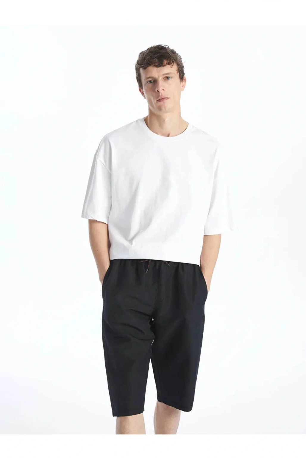 Siyah Diz Altı Boy Erkek Deniz Şortu