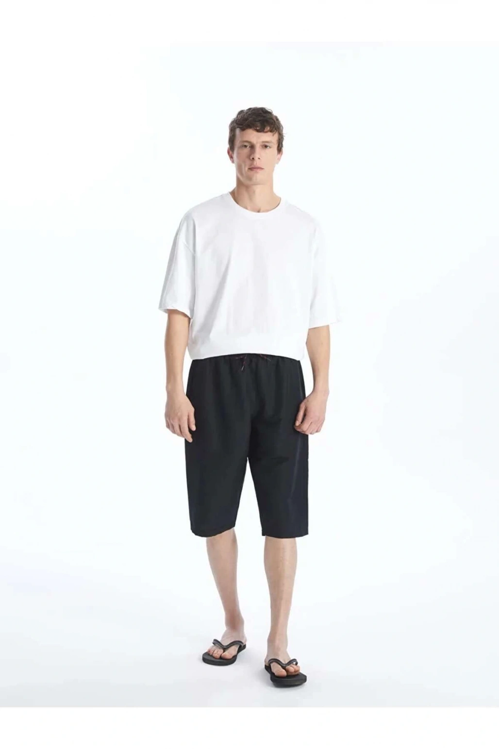 Siyah Diz Altı Boy Erkek Deniz Şortu