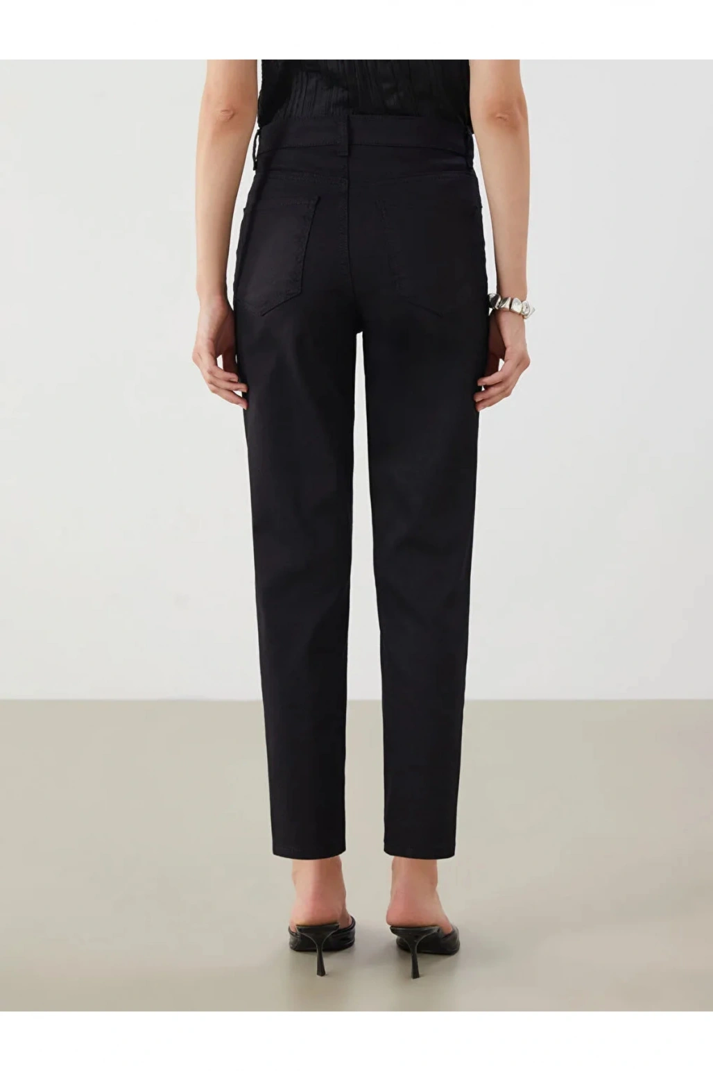 Slim Fit Kadın Jean Pantolon