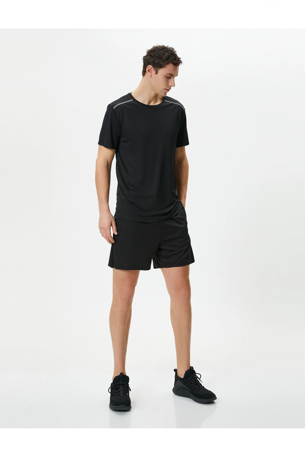 Spor Şort Kısa Beli Bağcıklı Cep Detaylı