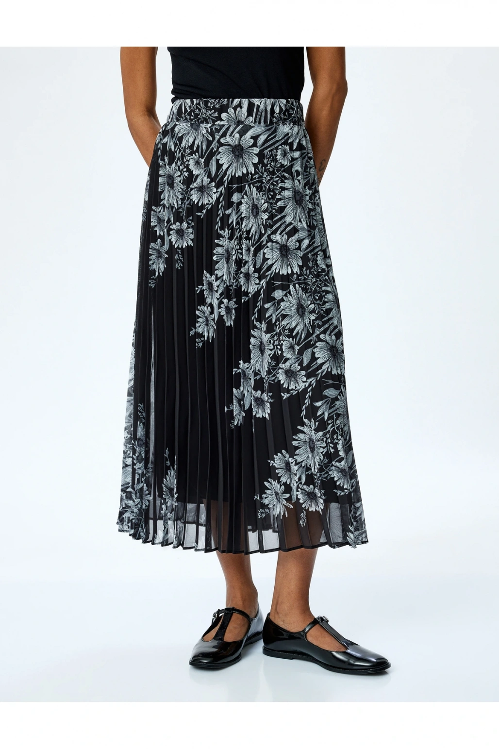 Standart Bel Astarlı Uzun Pileli Çiçekli Etek