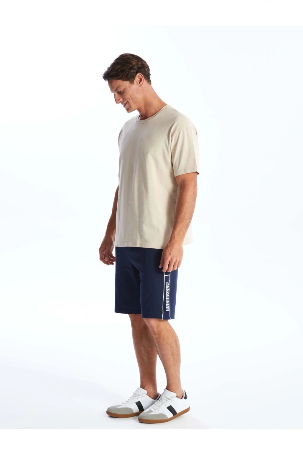 Standart Kalıp Erkek Şort