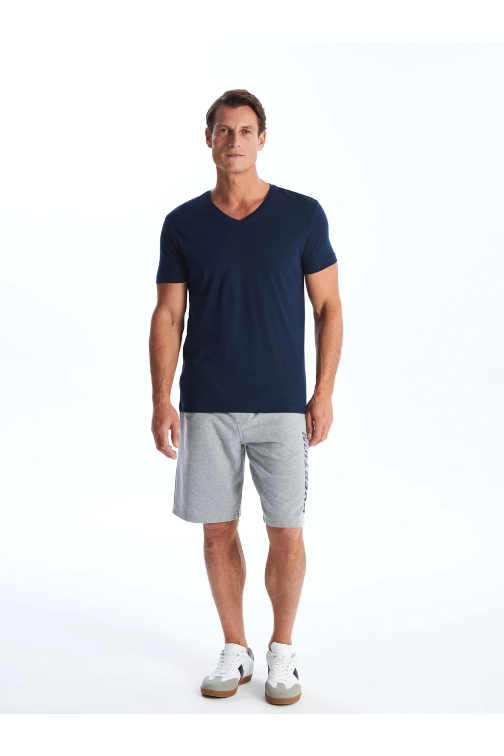 LCWAIKIKI Classic Standart Kalıp Erkek Şort