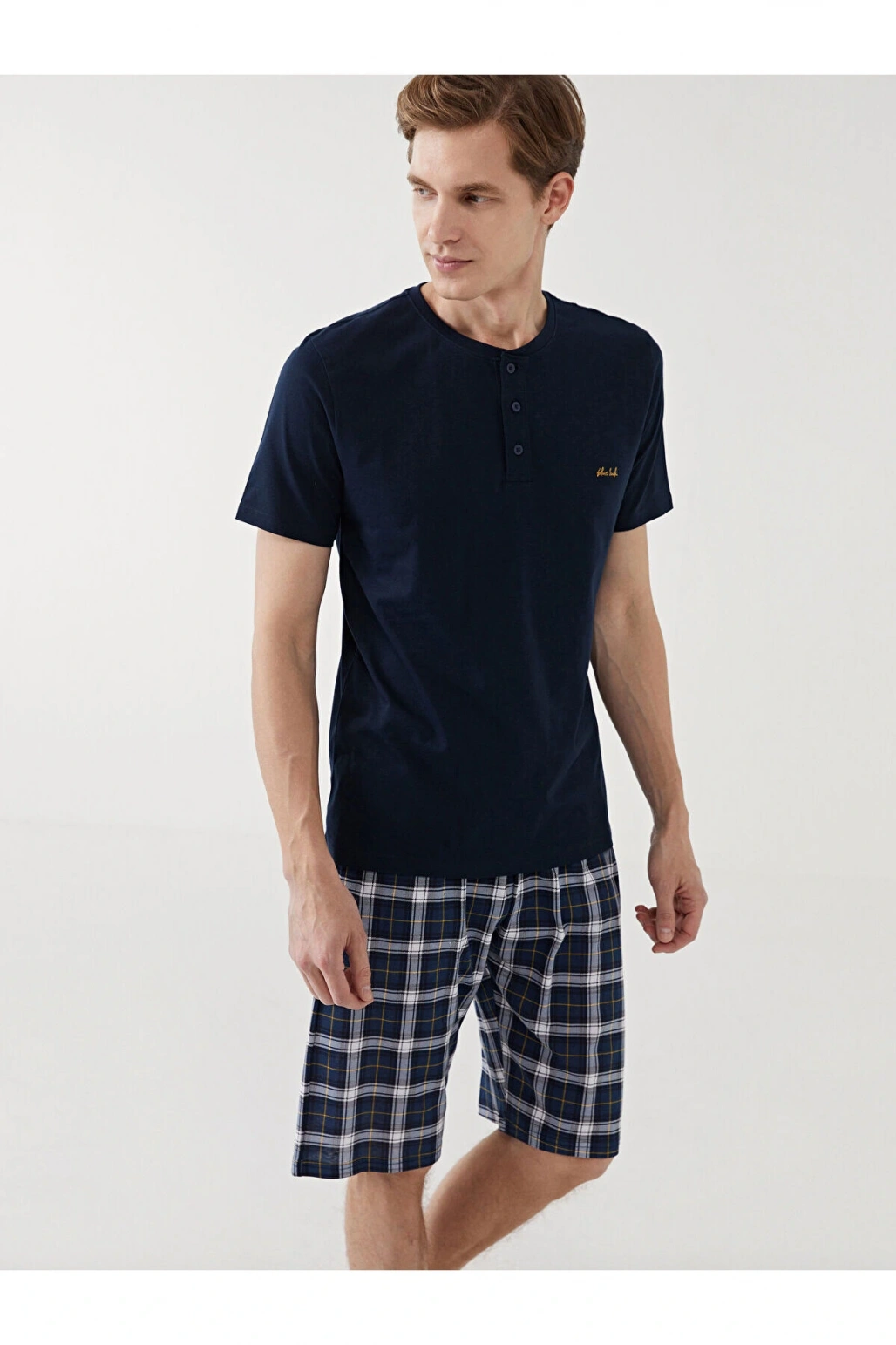 Standart Kalıp Erkek Şortlu Pijama Takımı