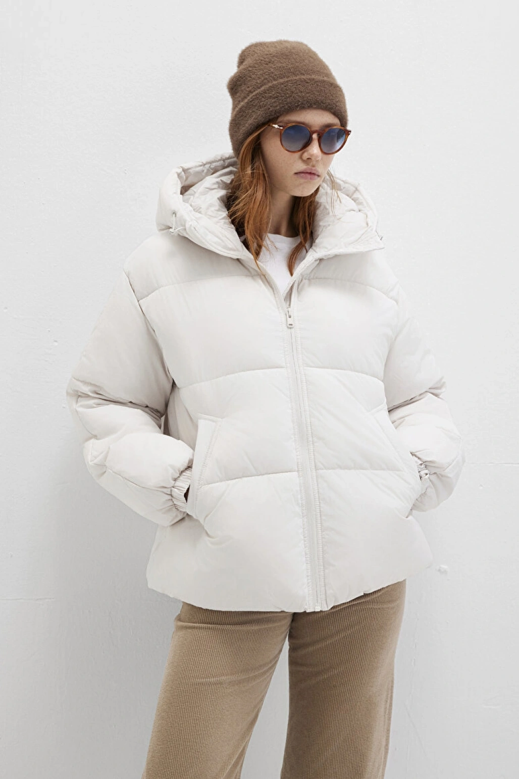 Su İtici Kapüşonlu Beyaz Şişme Mont