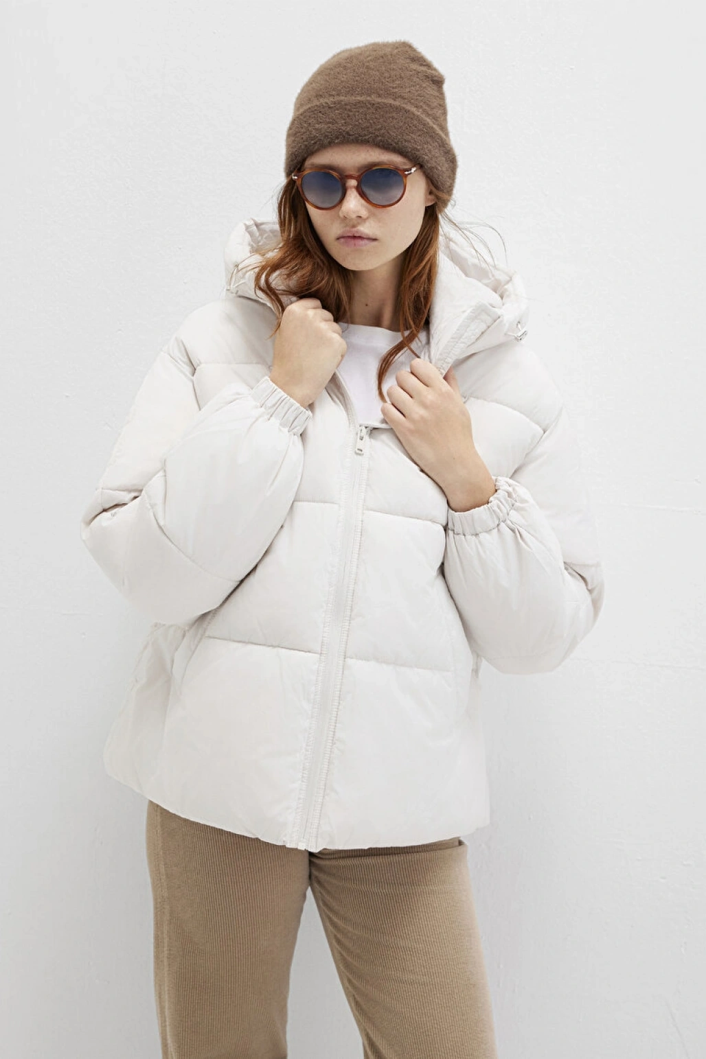 Su İtici Kapüşonlu Beyaz Şişme Mont