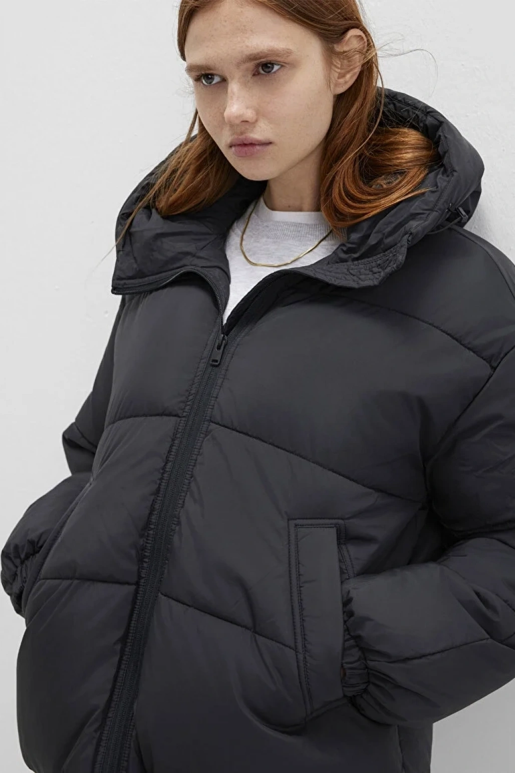 Su İtici Kapüşonlu Siyah Şişme Mont