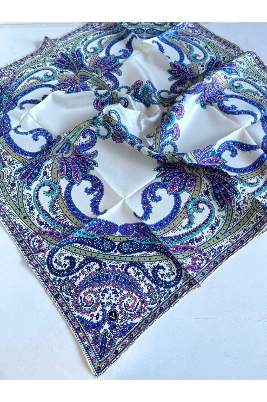 Tivil İpek Eşarp 60777 - 4 - 0003 - 0032 Beyaz Karışık Desen