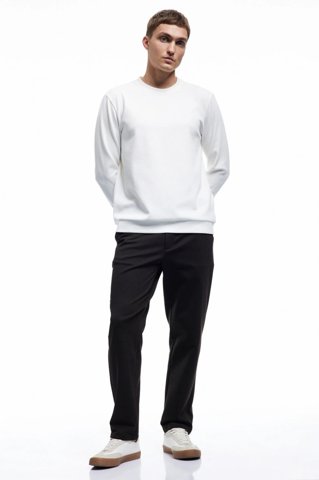 Uzun Kollu Bisiklet Yaka Basic Sweatshirt