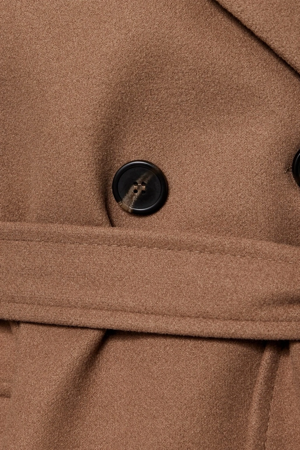 Uzun Kollu Cepli Düğmeli Kemerli Kruvaze Kaşe Kaban