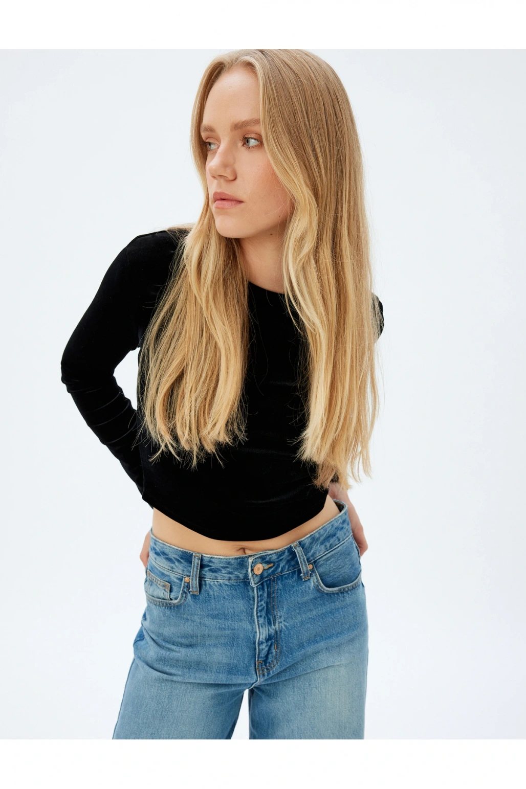 Uzun Kollu Kadife Tişört Bisiklet Yaka Slim Fit