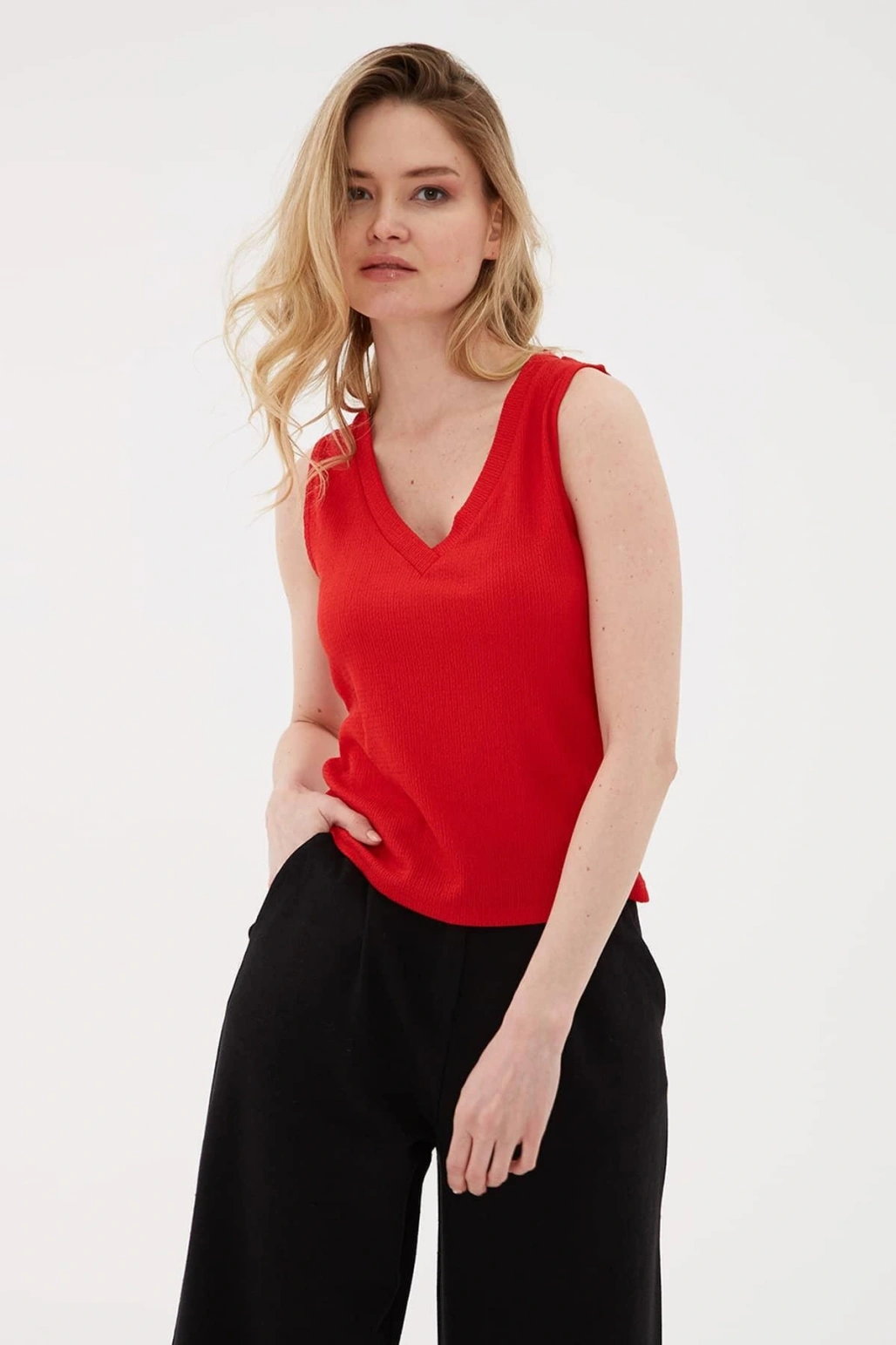 V Yaka Bluz Kırmızı