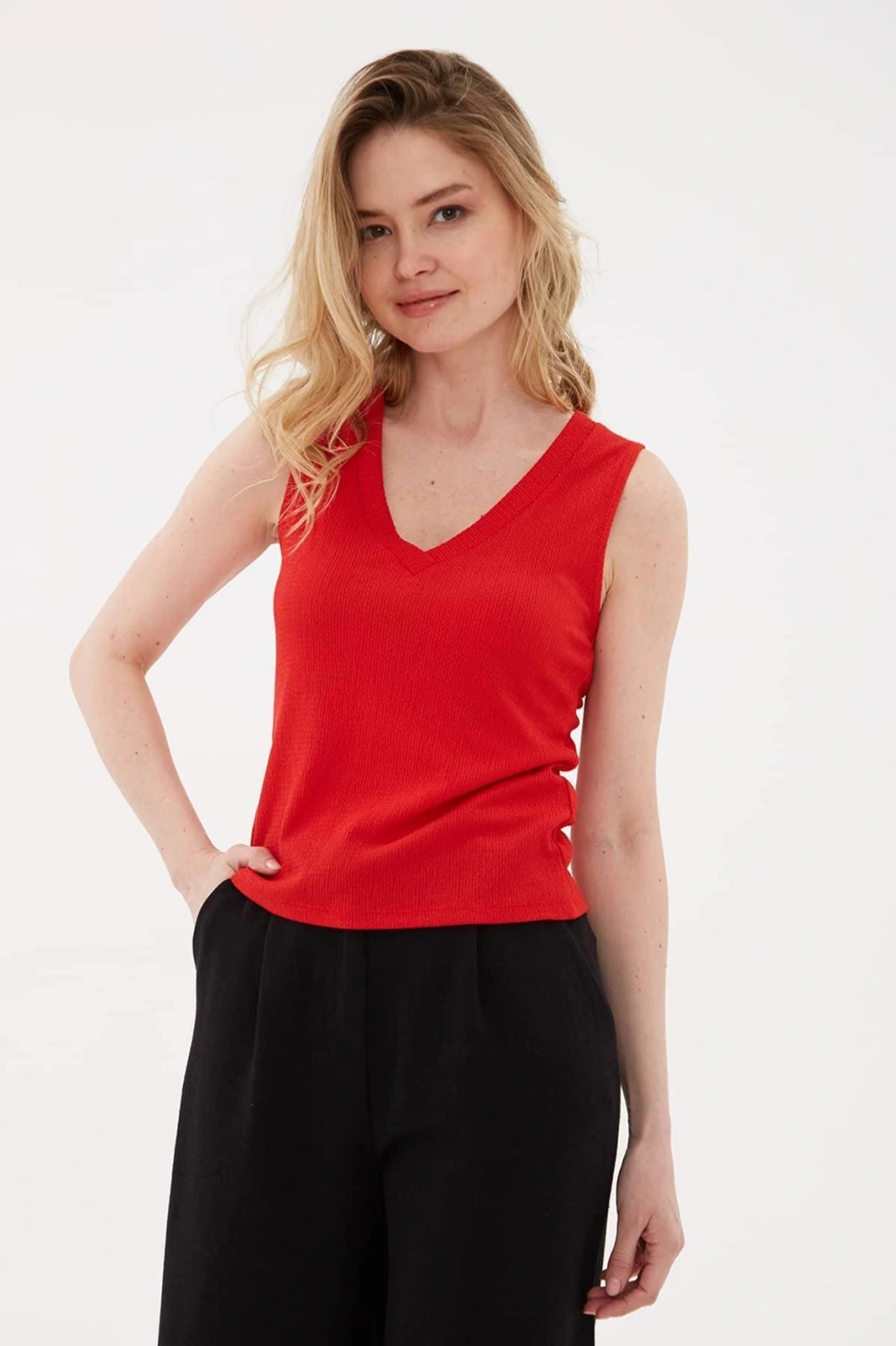 V Yaka Bluz Kırmızı