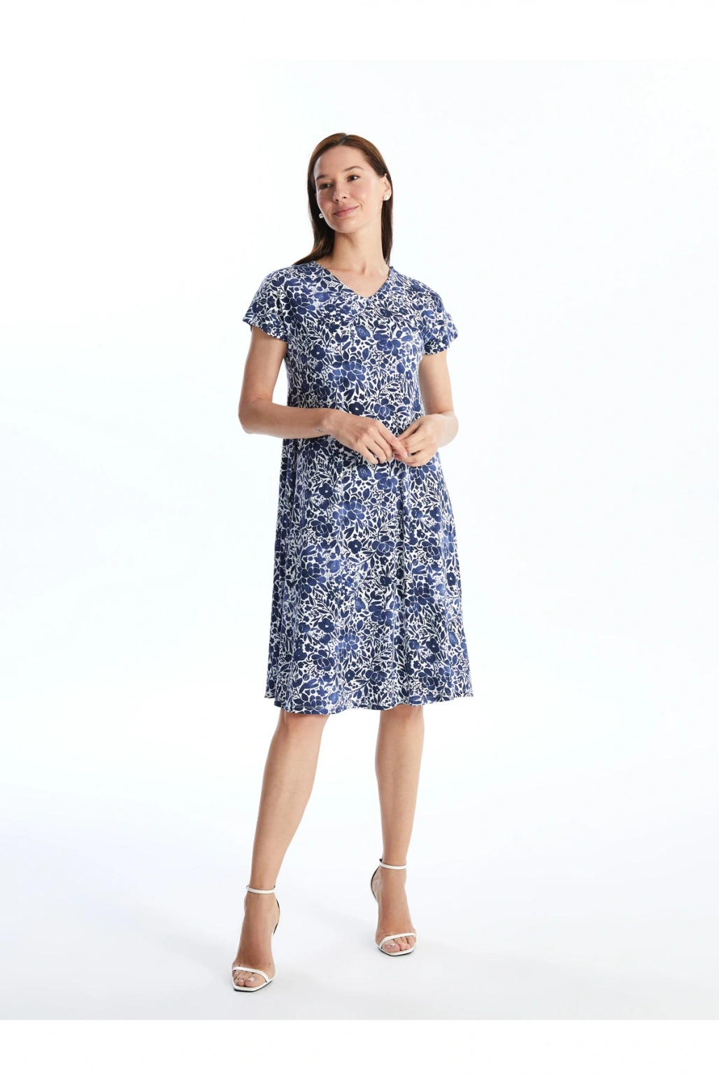 V Yaka Çiçekli A Kesim Kadın Elbise