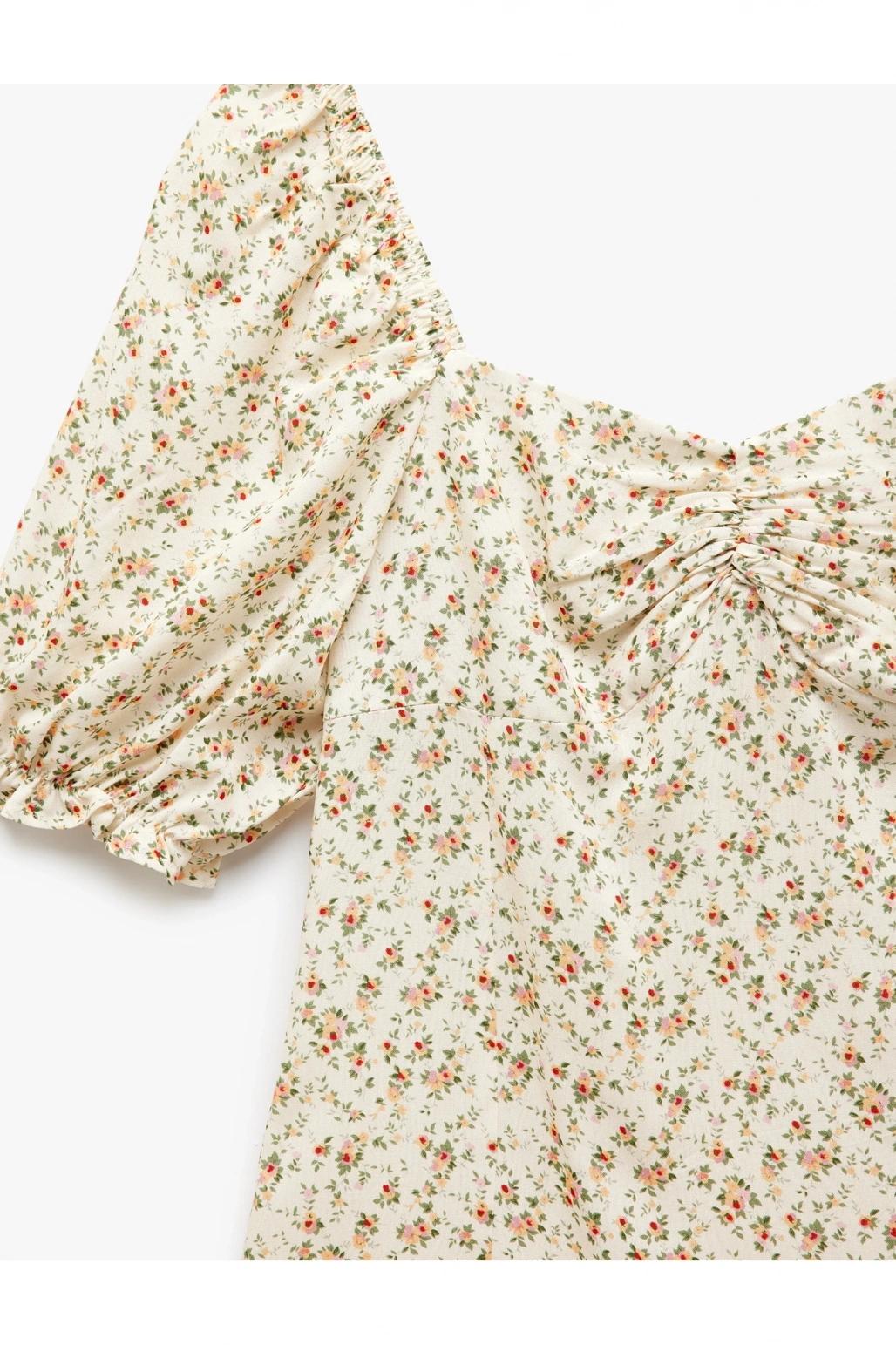 Viskon Kalp Yaka Balon Kollu Büzgülü Çiçekli Mini Elbise