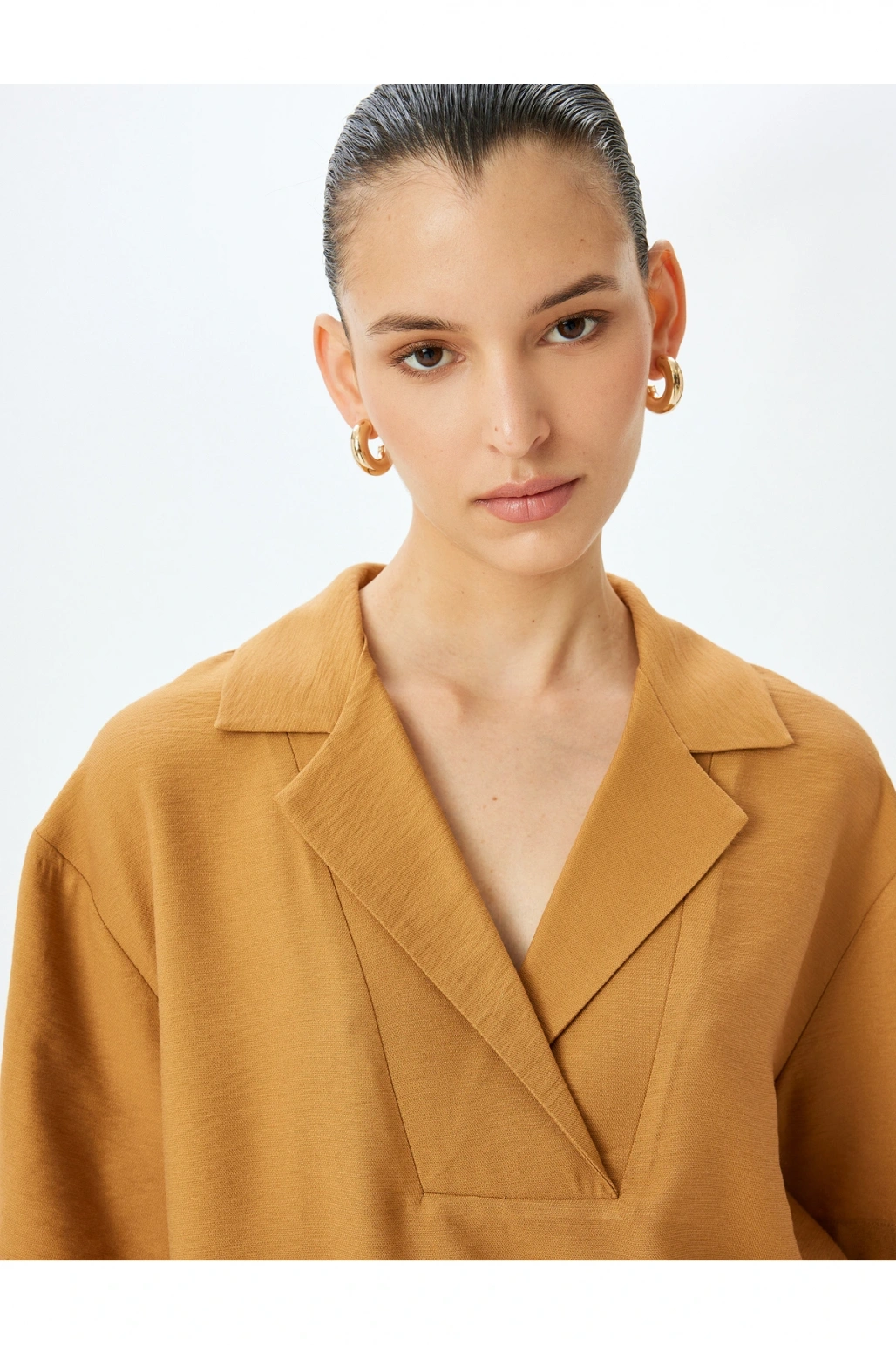 Viskon Kısa Kollu Bol Kesim Polo Yaka Bluz