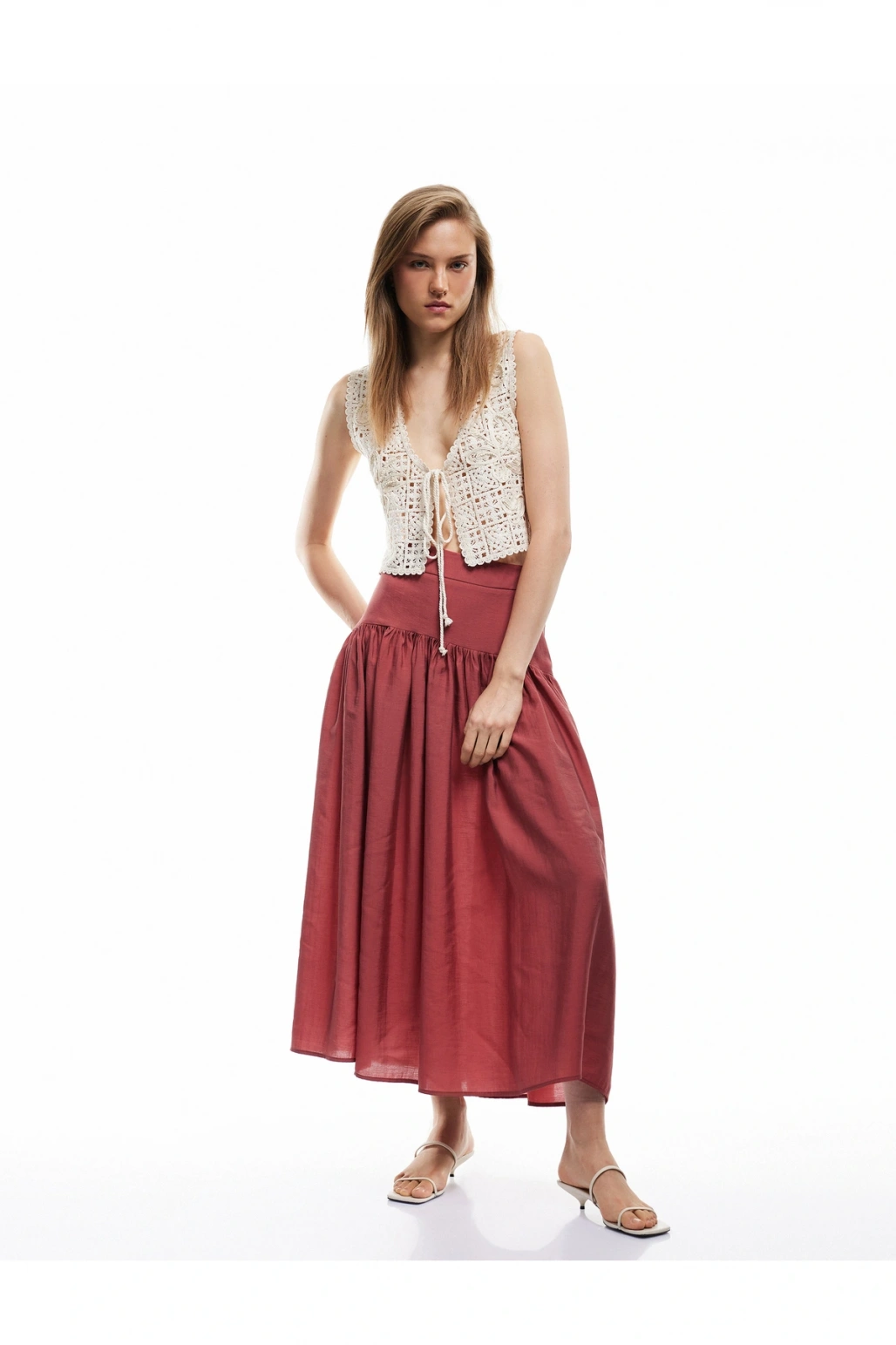 X Melis Ağazat - Büzgülü Belden Oturtma Detaylı Midi Kloş Etek