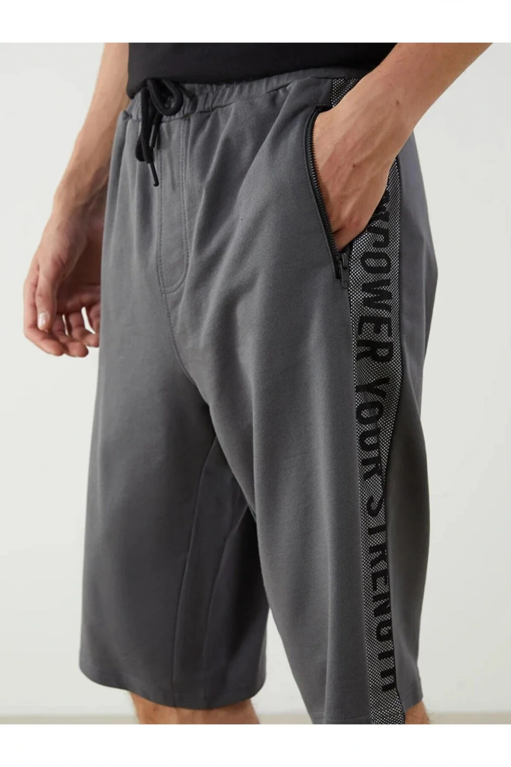 XSIDE Antrasit Rahat Kalıp Erkek Şort