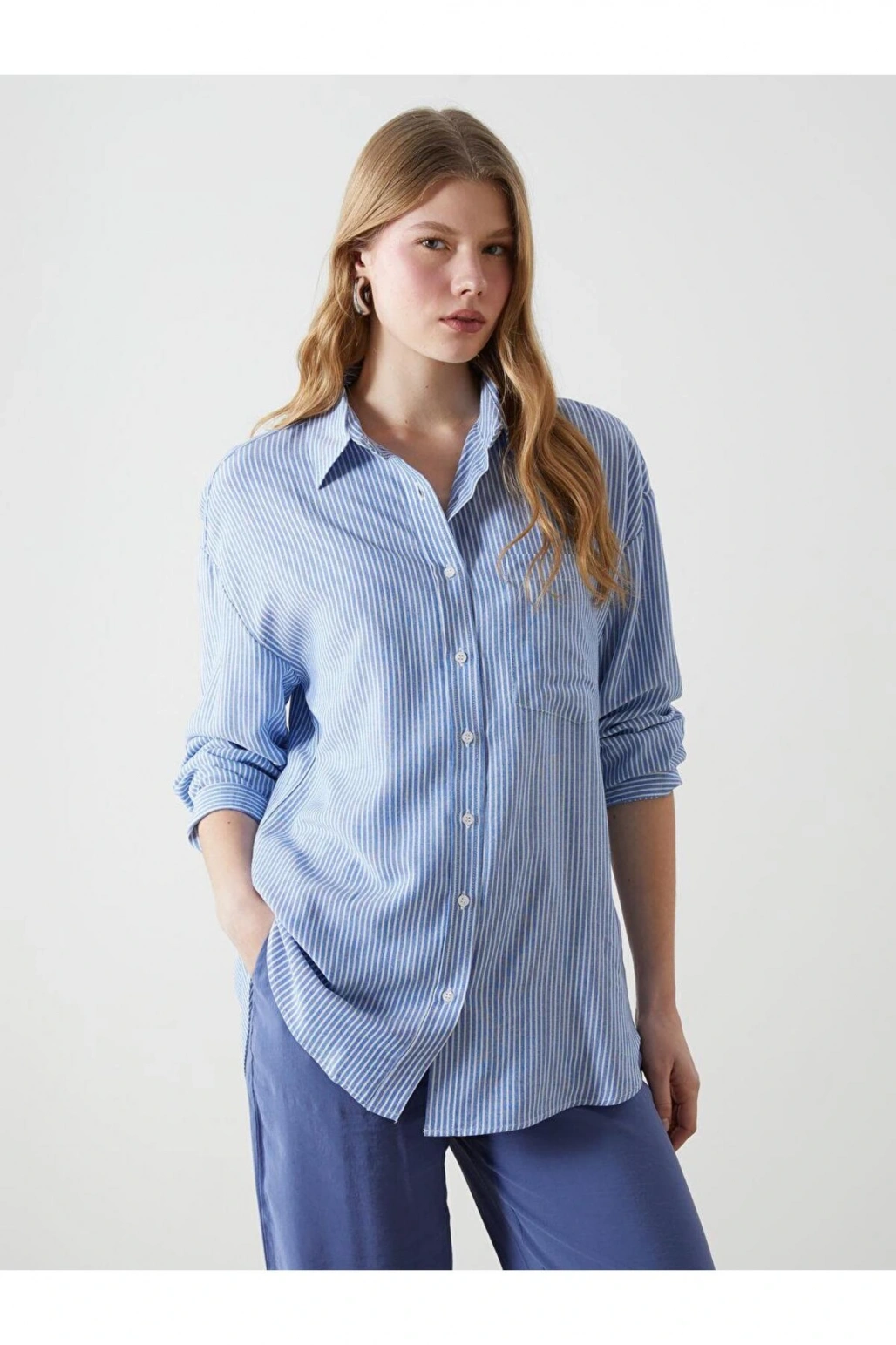 XSIDE Mavi Çizgili Keten Karışımlı Oversize Kadın Gömlek