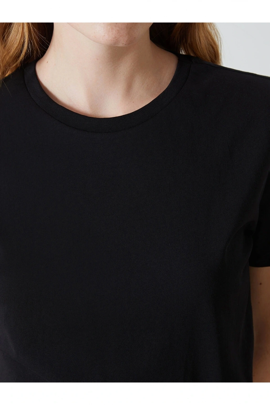 XSIDE Siyah Bisiklet Yaka Kadın Tişört