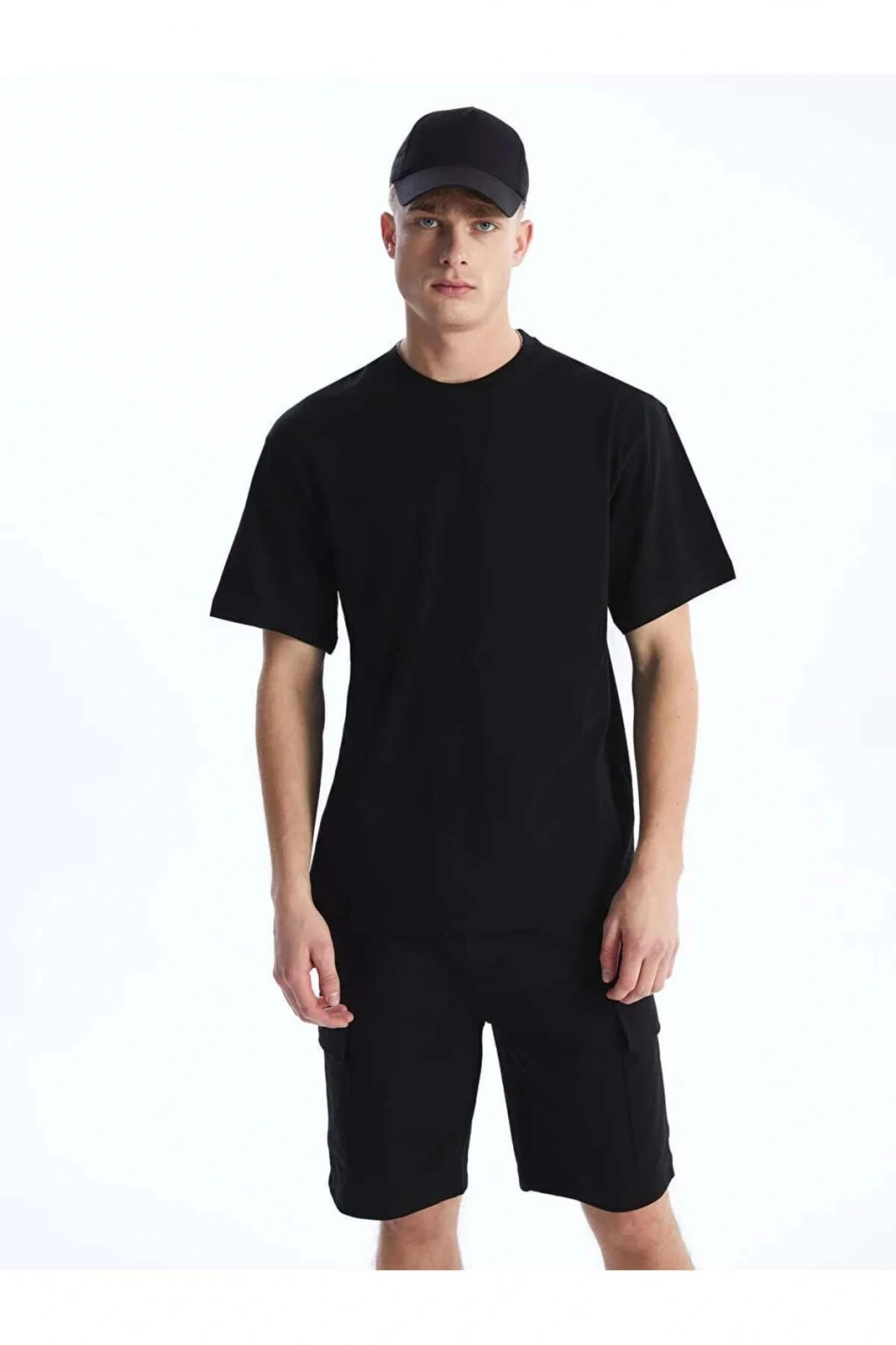 XSIDE Siyah Standart Kalıp Erkek Bermuda Şort