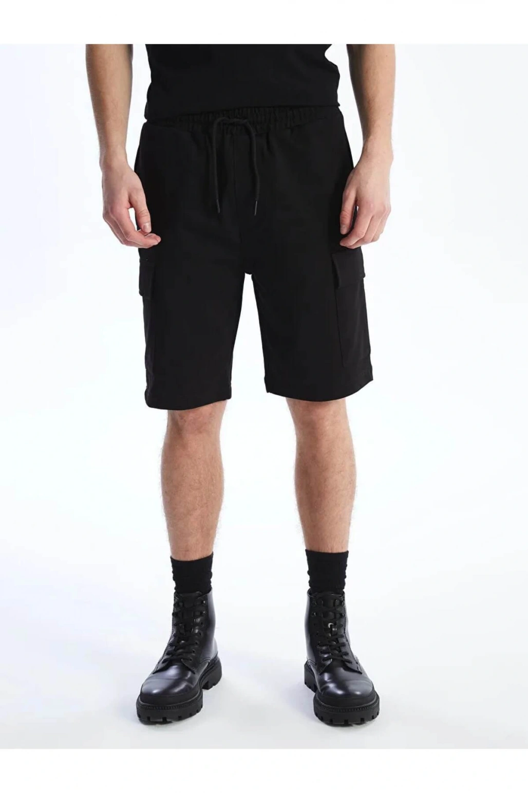 XSIDE Siyah Standart Kalıp Erkek Bermuda Şort