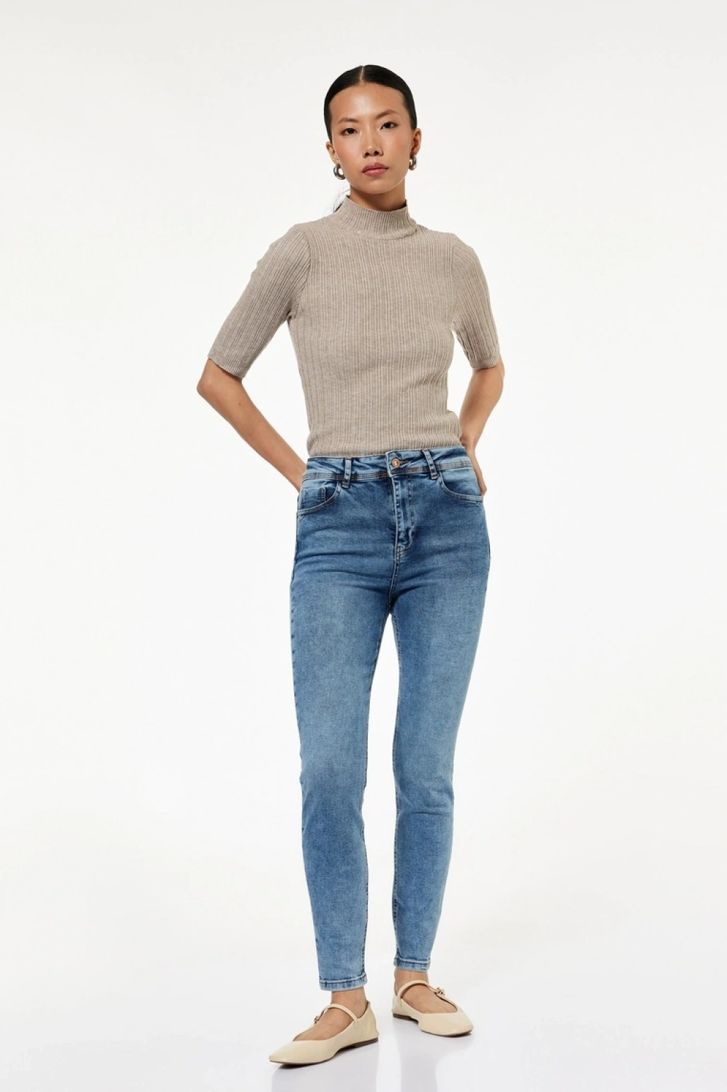 Yüksek Bel Düğmeli Cepli Dar Paça Skinny Jean Pantolon - Skinny Jeans