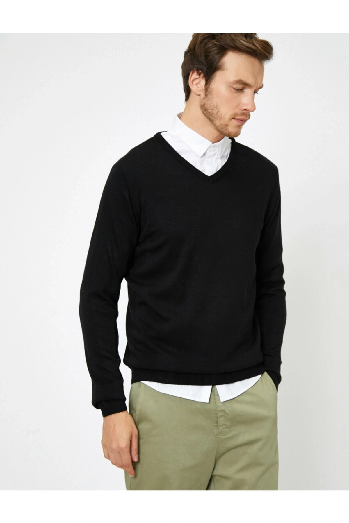 Erkek Siyah V Yaka Kazak