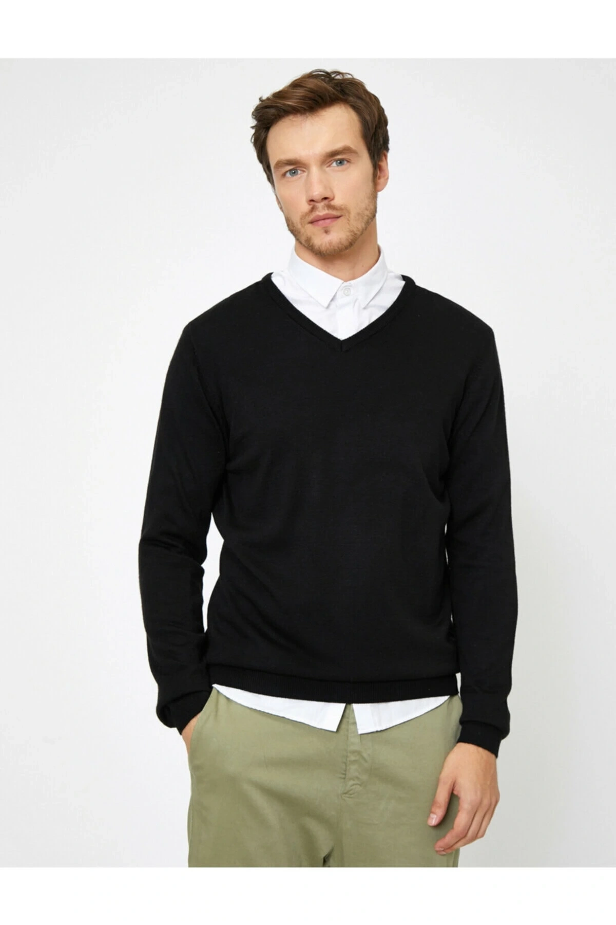Erkek Siyah V Yaka Kazak