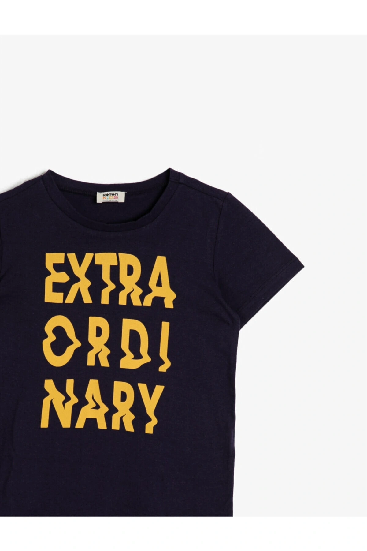 Erkek Çocuk Siyah Yazili Baskili T-Shirt
