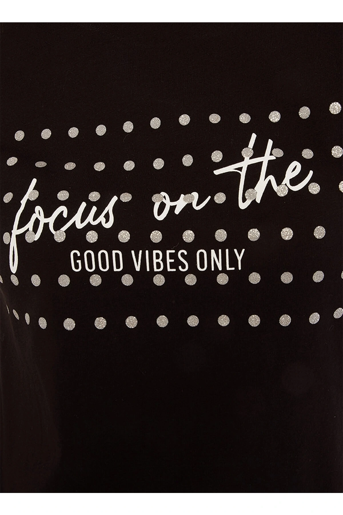 Pamuk Bisiklet Yaka Kısa Kollu Standart Fit Baskılı Siyah Kadınt-shirt