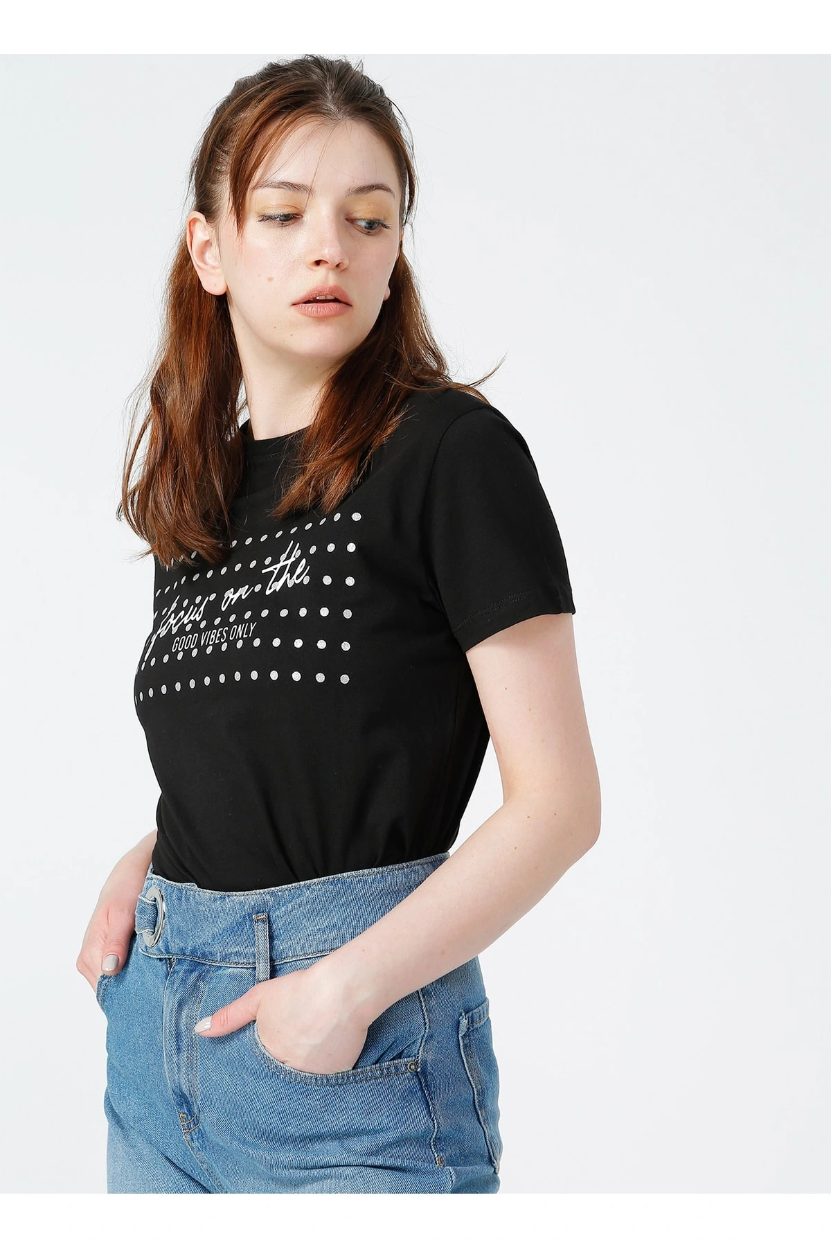 Pamuk Bisiklet Yaka Kısa Kollu Standart Fit Baskılı Siyah Kadınt-shirt