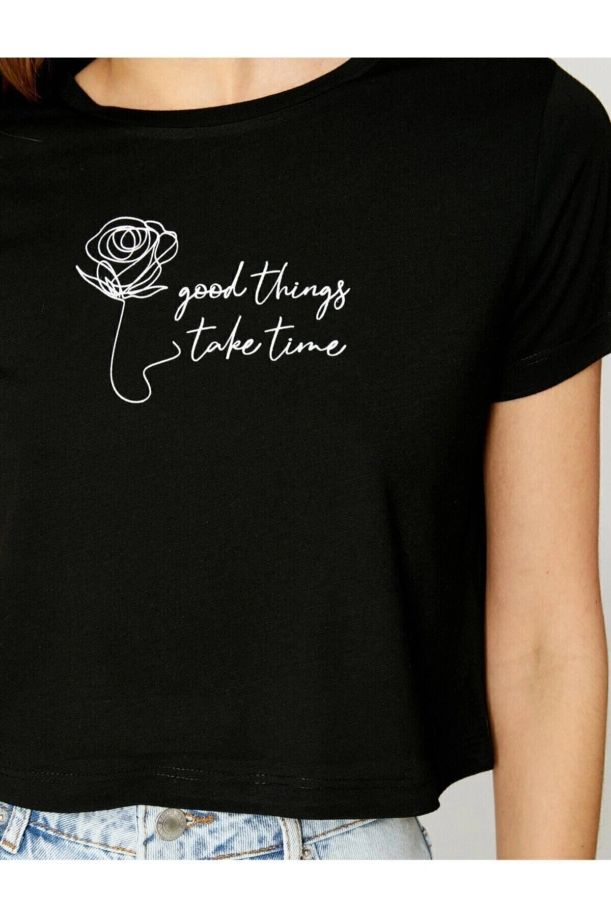 Kadın Bisiklet Yaka Kisa Kollu T-Shirt