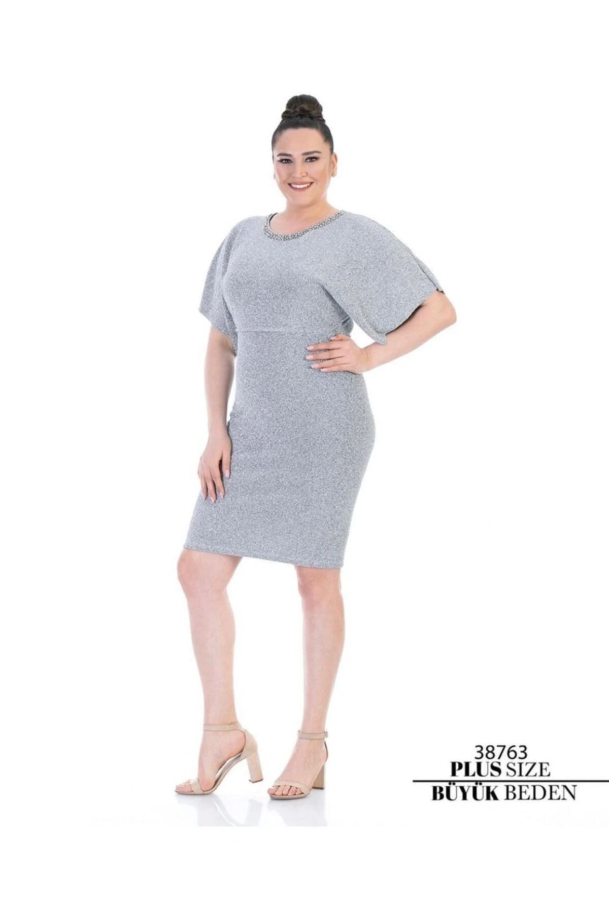 Yakası Taşlı Battal Abiye Elbise