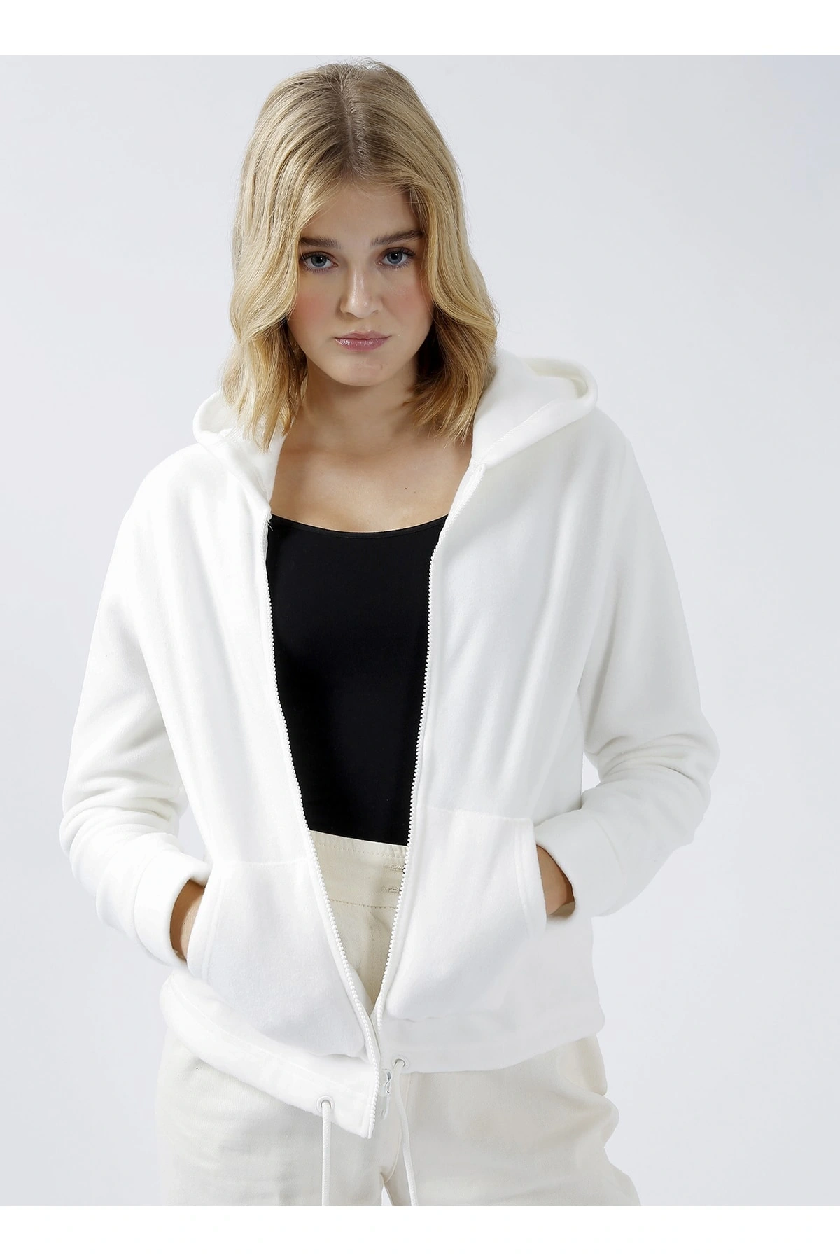 Ekru Kadın Sweatshirt