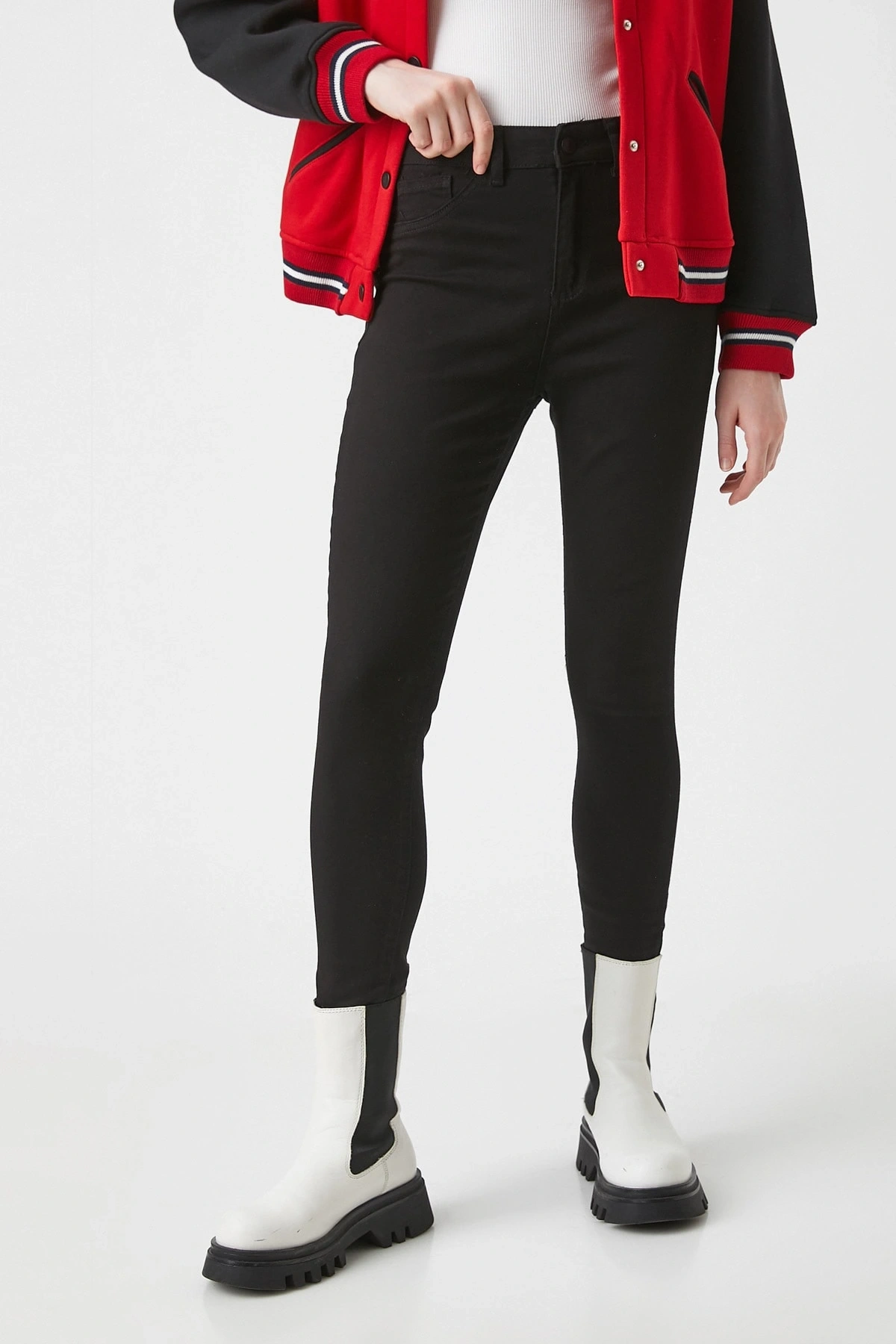 Kadın Siyah Jeans 2YAL41115MW