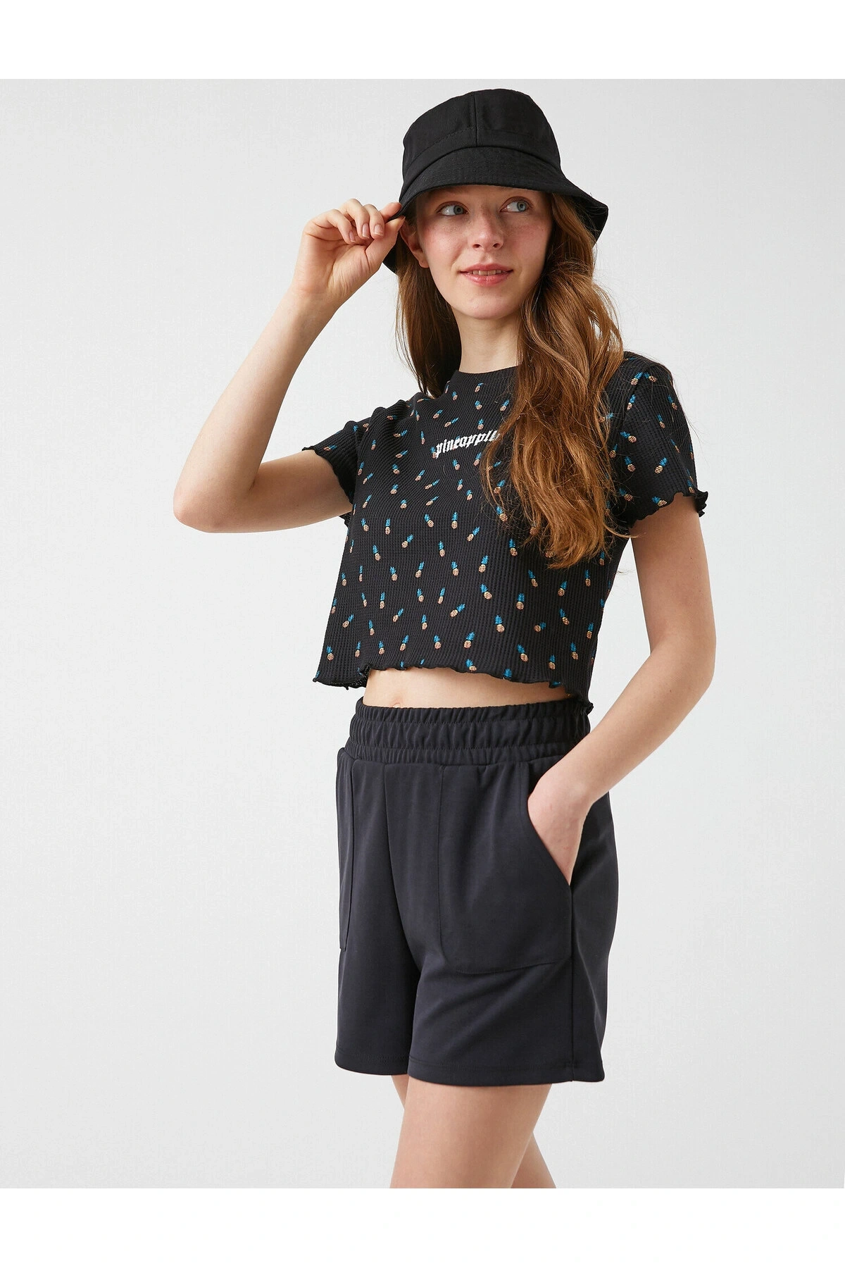 Baskılı Crop Tişört Fırfır Detaylı Pamuklu