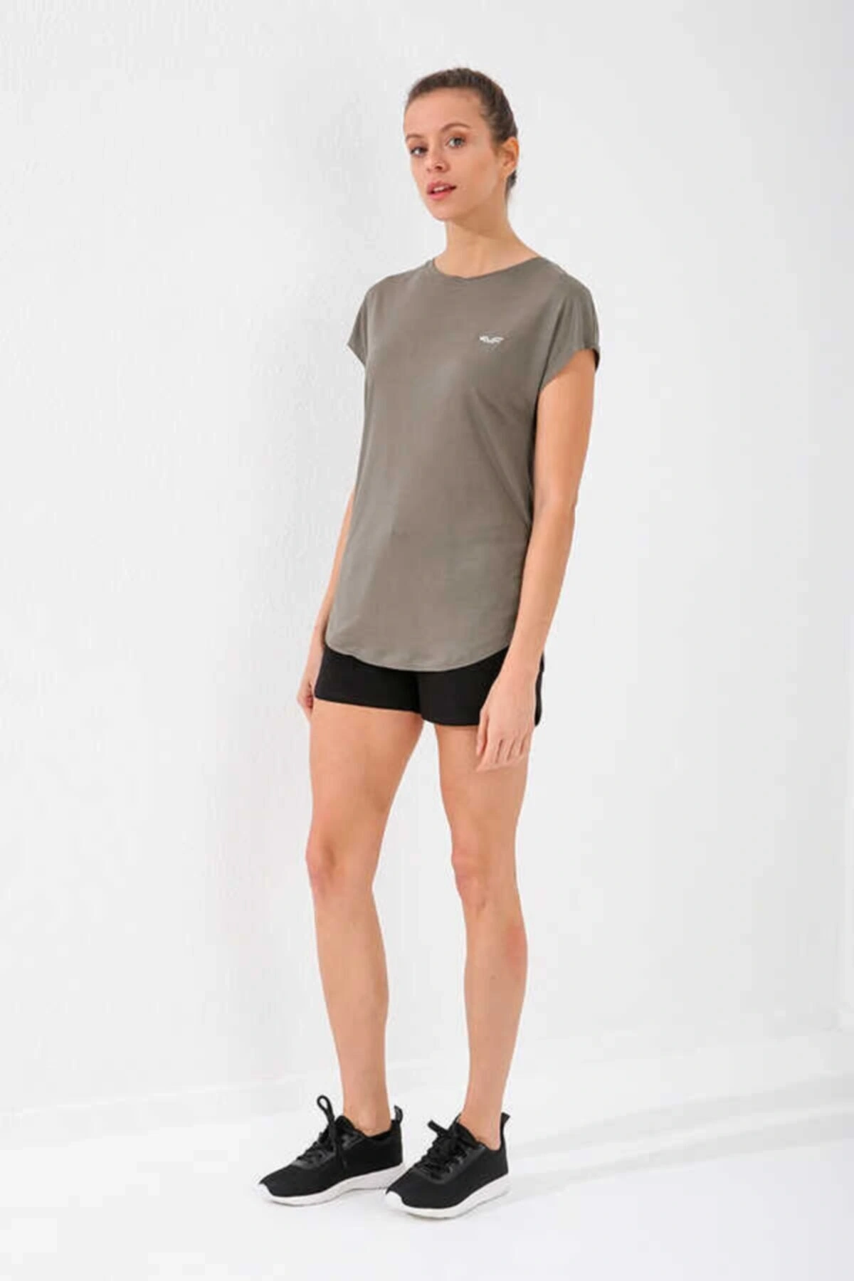 Kadın Siyah Şort 03279-01