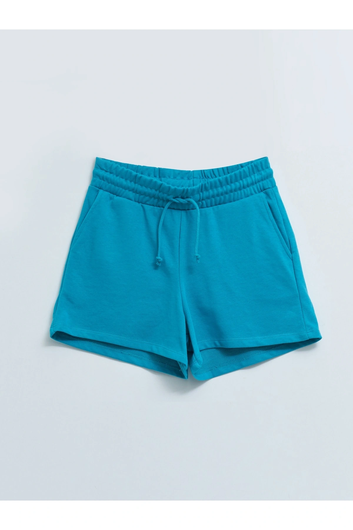 Beli Lastikli Düz Cep Detaylı Kadın Bermuda Şort