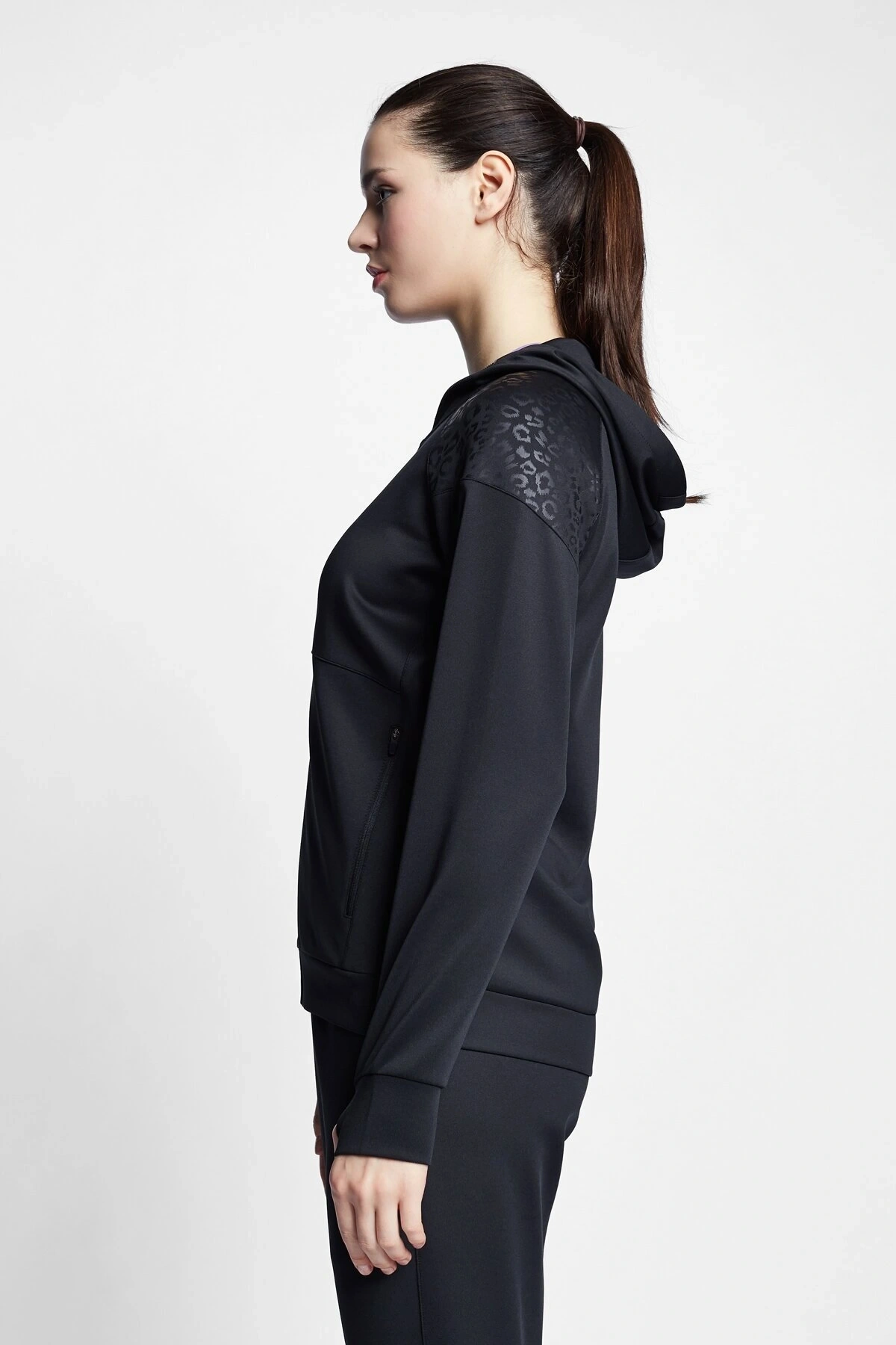 Siyah Kadın Koşu Fermuarlı Kapüşonlu Sweatshirt 22b-2001